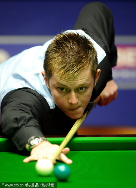 的中场防守 的中场防守