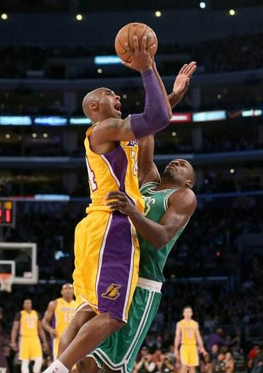 但在激烈的 但在激烈的